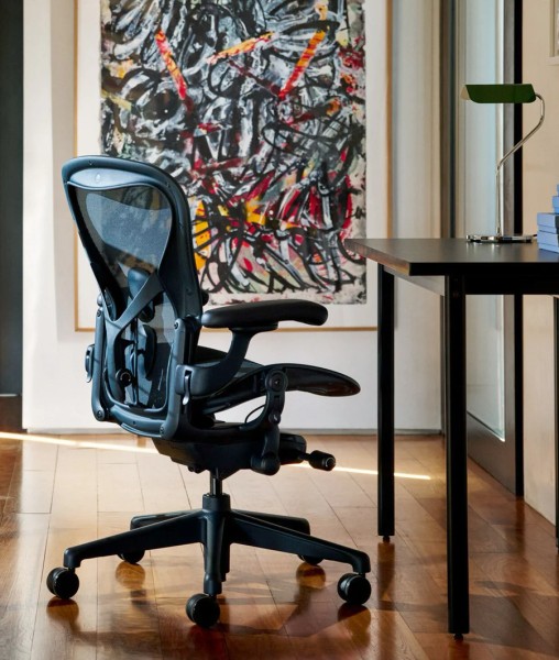 Herman Miller Aeron Remastered Nightfall