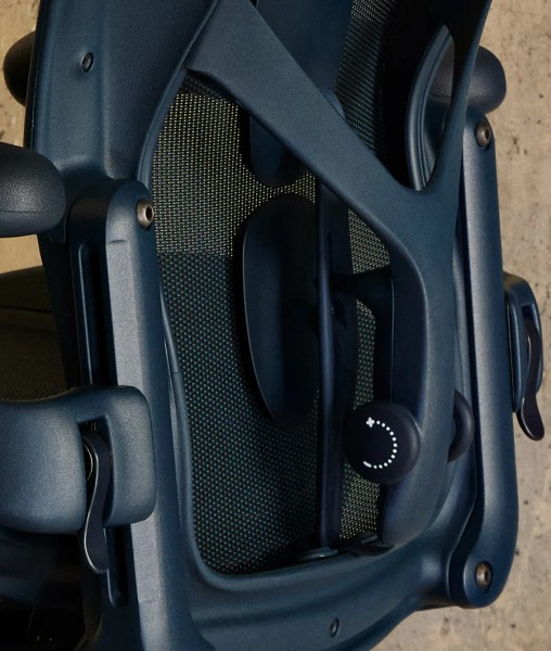 Herman Miller Aeron Remastered Nightfall